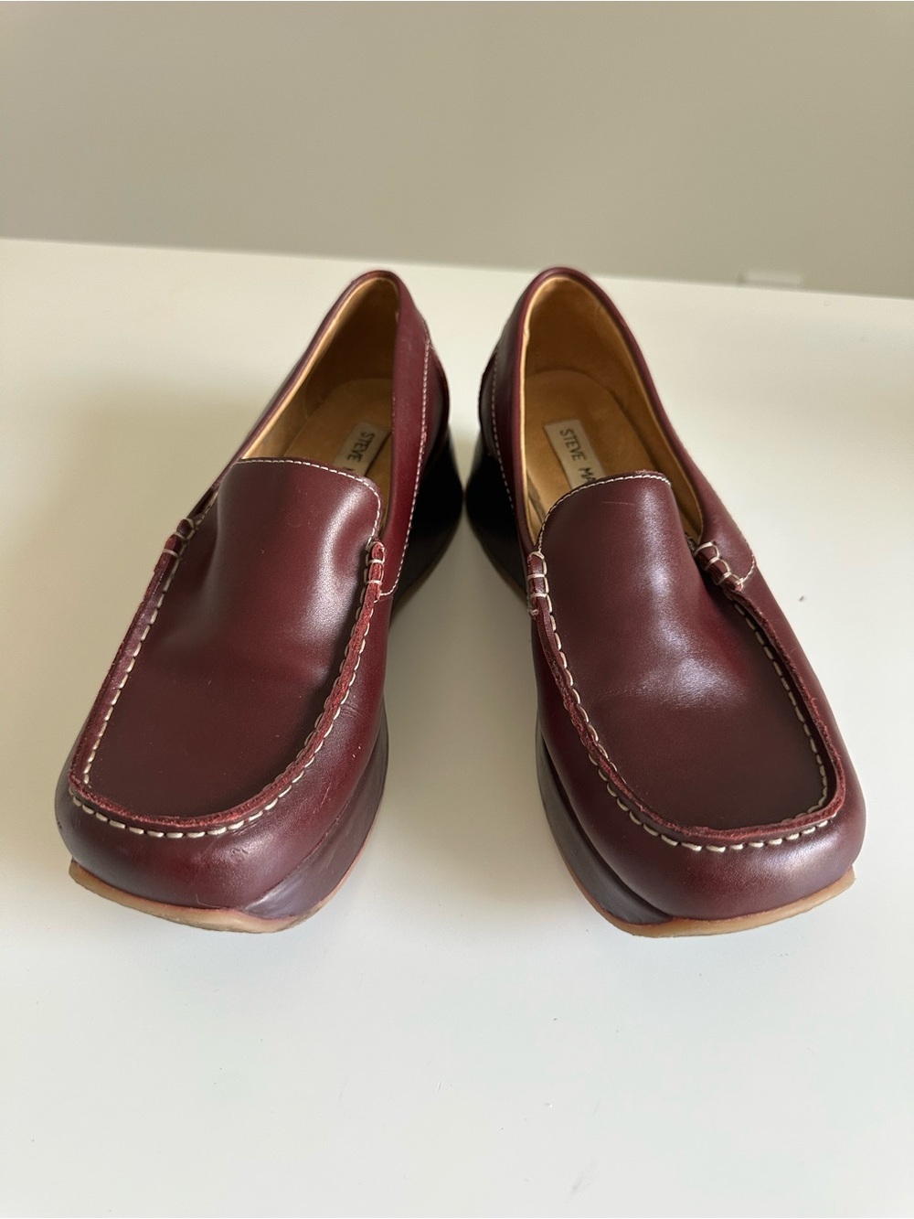 Vintage Y2K Steve Madden Burgundy Leather Loafers with Contrast Stitching 7.5 - Picture 2 of 16